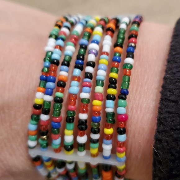 Multi color multi strand glass bead bracelet - Picture 2 of 3